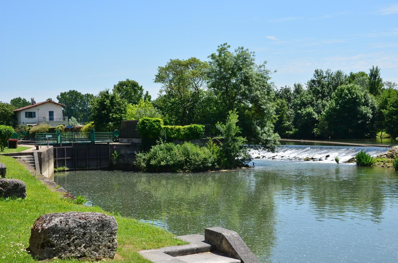 La Tonnellerie Bed & Breakfast Chateauneuf-sur-Charente ภายนอก รูปภาพ
